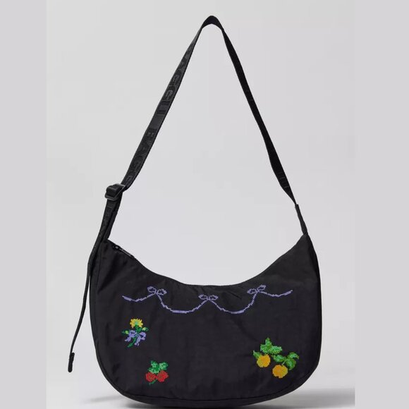 Baggu Medium Nylon Crescent Bag Bow Fruit Cross Stitch Black - Picture 2 of 7